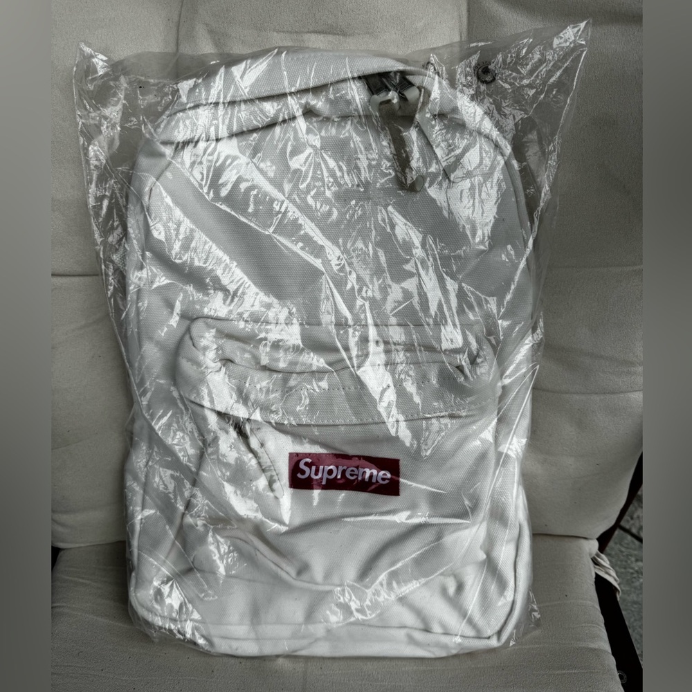Supreme Backpack ❣️ - Picture 8 of 9